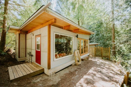 Kitchen Photo of 981 Conrad Road, Roberts Creek, BC