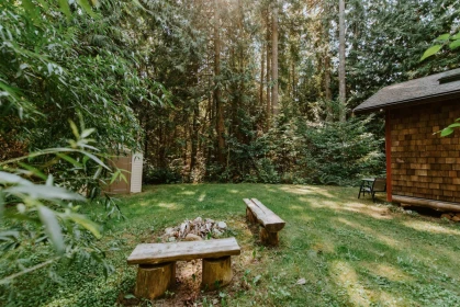 Mudroom Photo of 981 Conrad Road, Roberts Creek, BC