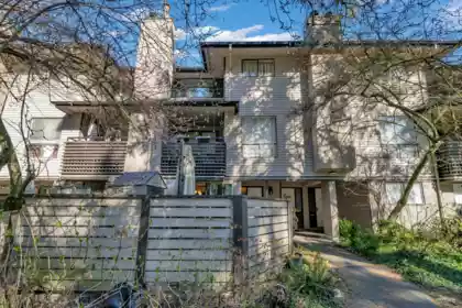 14826 Holly Park Lane, Surrey, BC, Guildford — 2 bed townhouse for sale