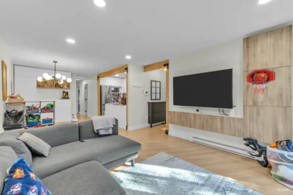 14826 Holly Park Lane, Surrey, BC