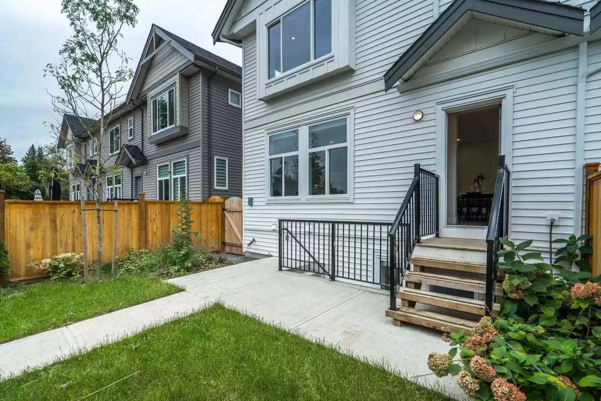 Neighborhood Park Photo Near 20517 76 Avenue, Langley, BC