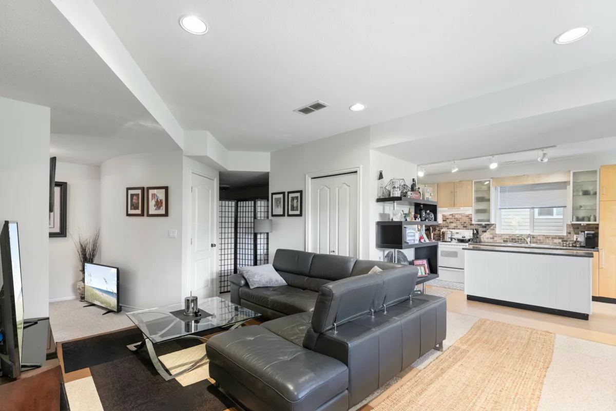 Garage Interior Photo of 11728 Creekside Street, Maple Ridge, BC