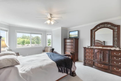 Basement Recreation Room Photo of 11728 Creekside Street, Maple Ridge, BC