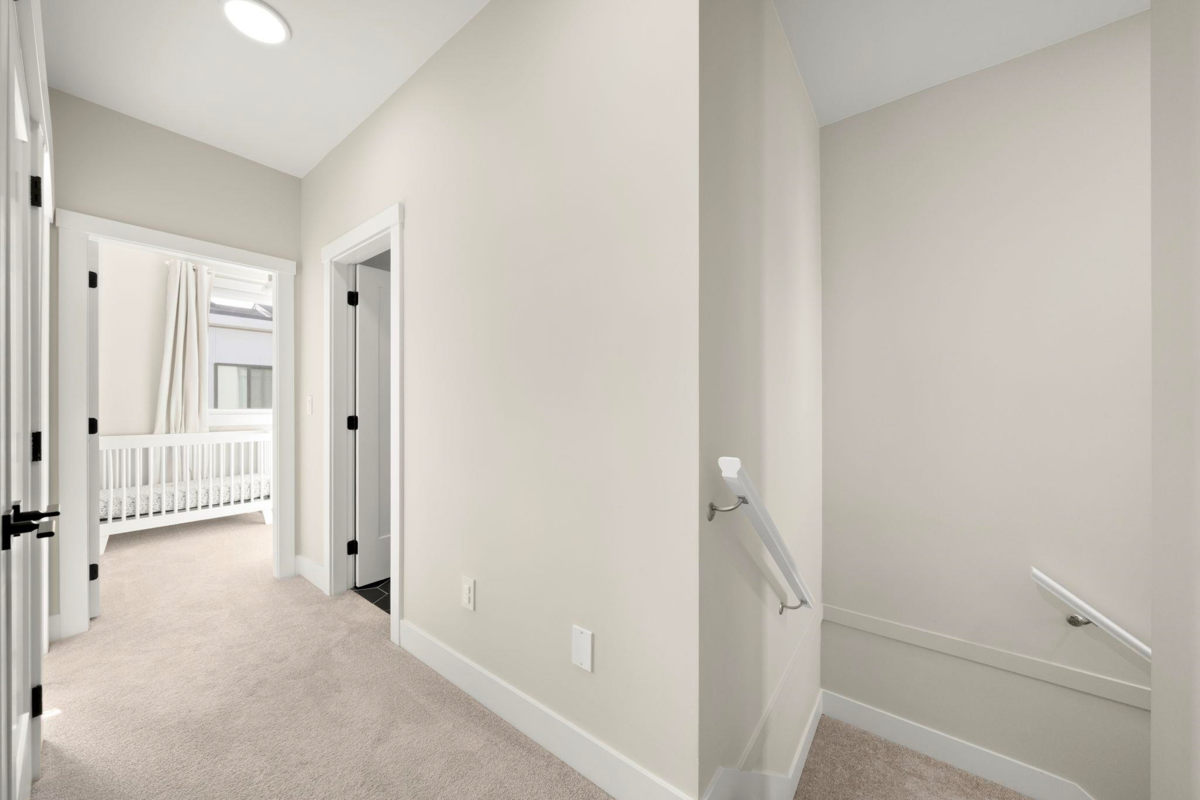 Front Yard Photo of 33 1639 162 Street, Surrey, BC