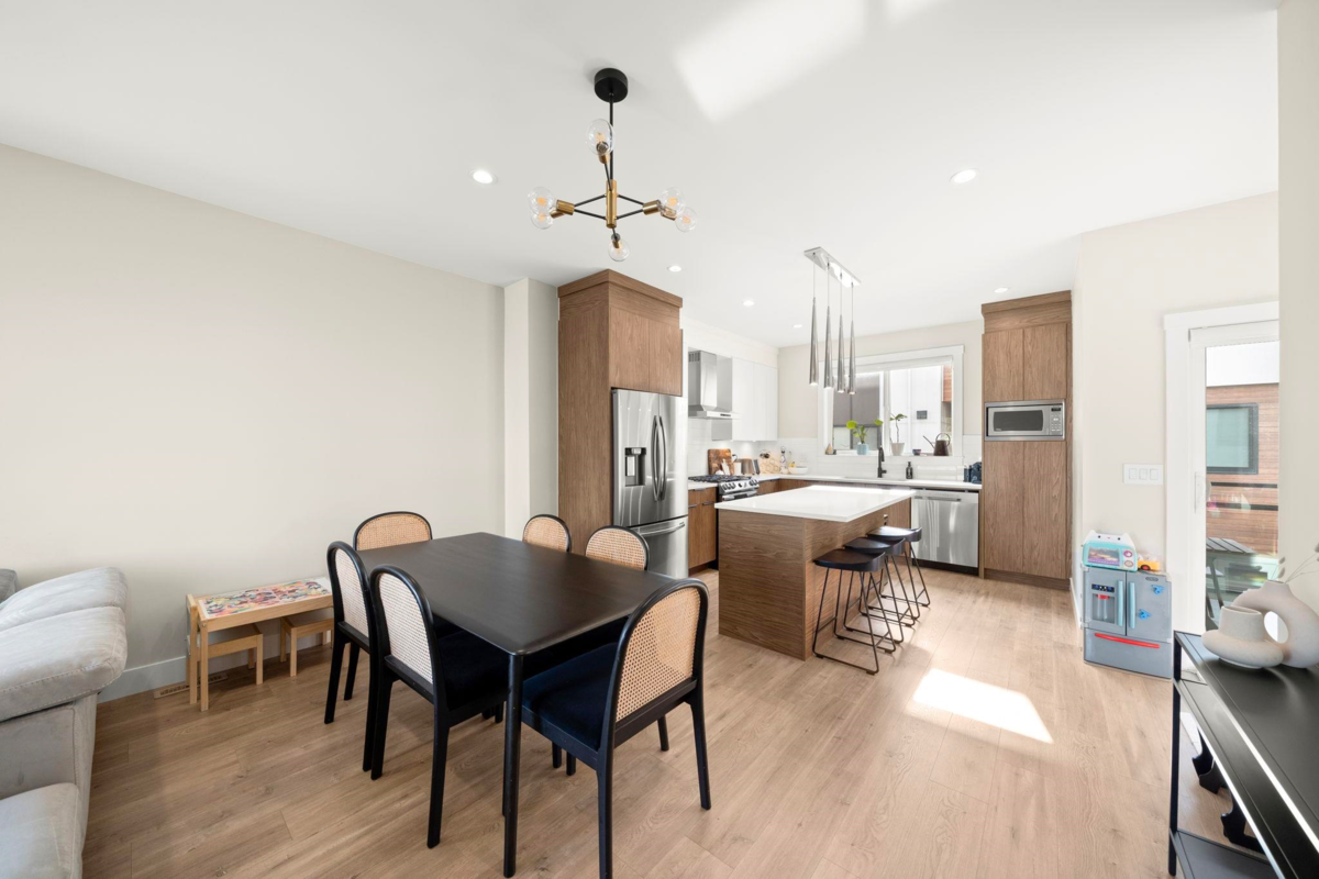 Office / Den Photo of 33 1639 162 Street, Surrey, BC