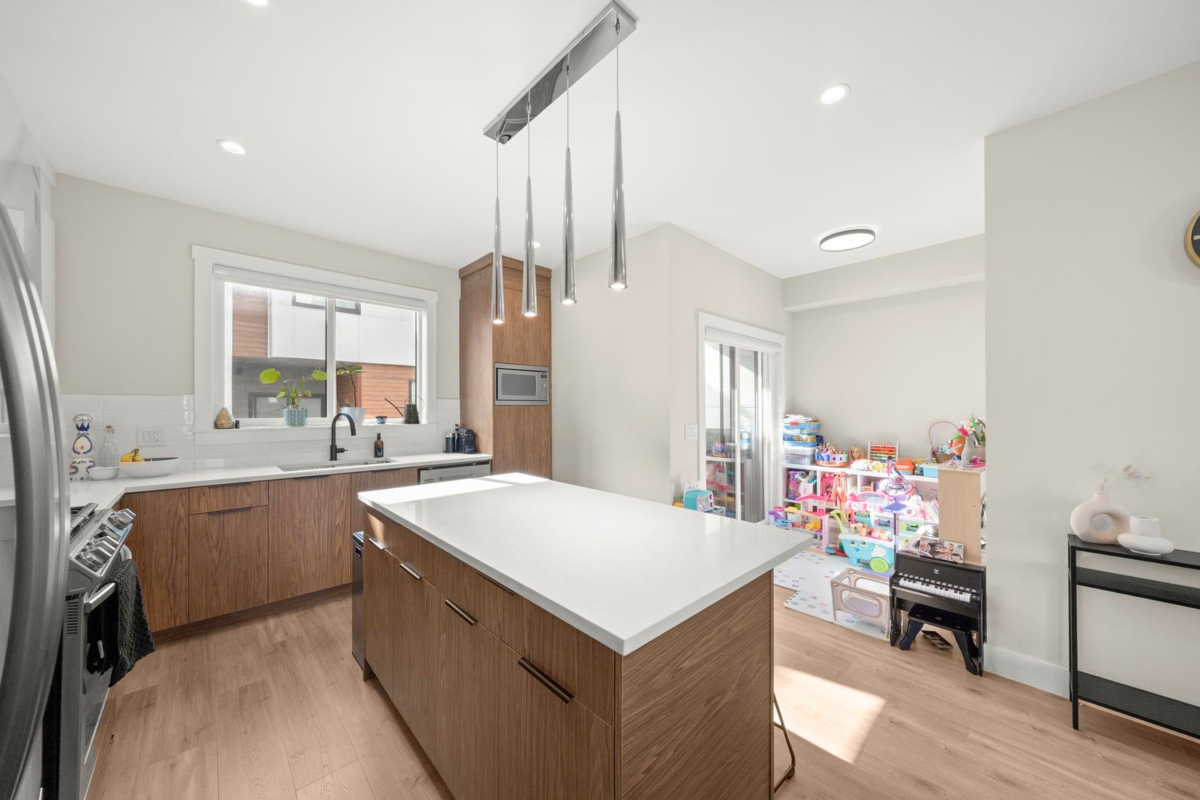 Outdoor Patio Photo of 33 1639 162 Street, Surrey, BC