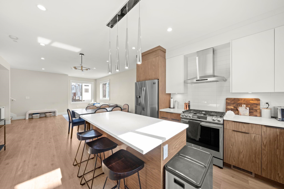 Powder Room Photo of 33 1639 162 Street, Surrey, BC