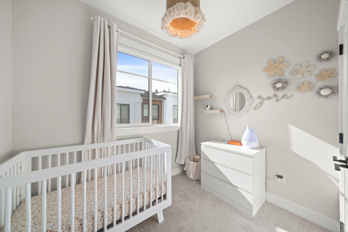 Primary Bathroom Photo of 33 1639 162 Street, Surrey, BC