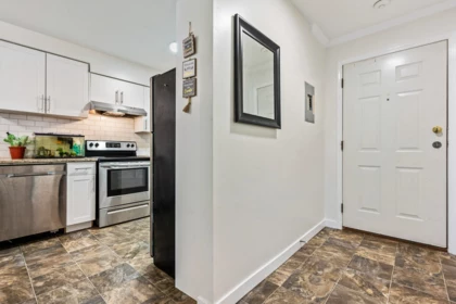 207 7435 Shaw Avenue, Chilliwack, BC, Chilliwack — Apartment/Condo for sale