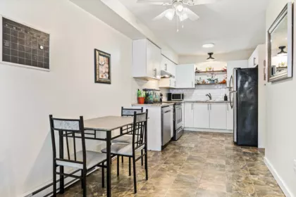 Primary Bedroom Photo of 207 7435 Shaw Avenue, Chilliwack, BC