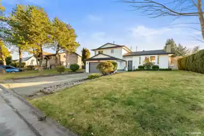 15796 95a Avenue, Surrey, BC