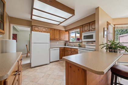Kitchen Photo of 11523 Bonson Road, Pitt Meadows, BC
