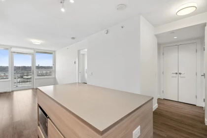 2103 908 Quayside Drive, New Westminster, BC, New Westminster — Apartment/Condo for sale