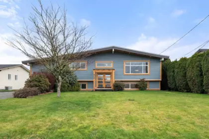 8762 Butchart Street, Chilliwack, BC, Chilliwack — Single Family Residence for sale