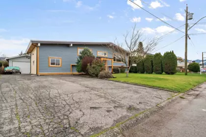 8762 Butchart Street, Chilliwack, BC, Chilliwack — Single Family Residence for sale