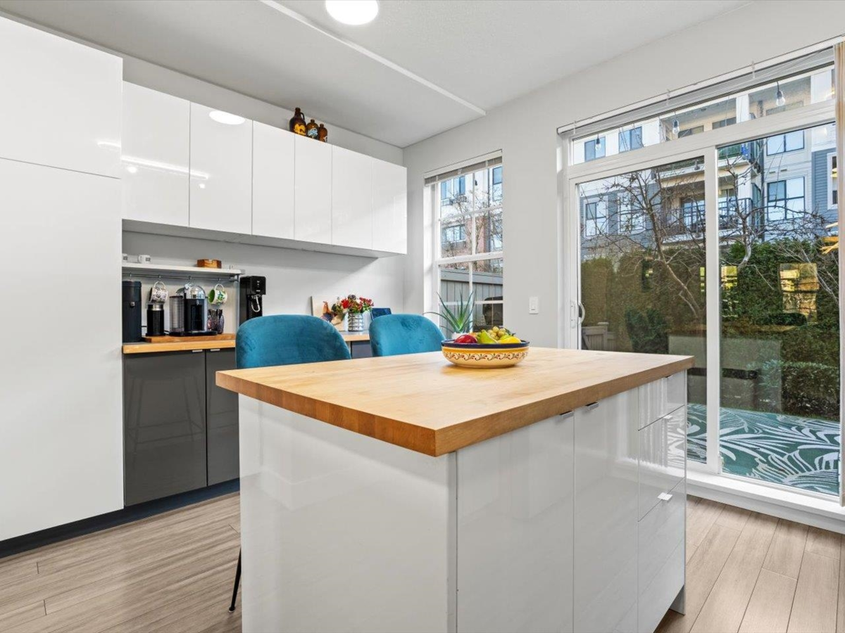 Dining Area Photo of 36 3399 151 Street, Surrey, BC