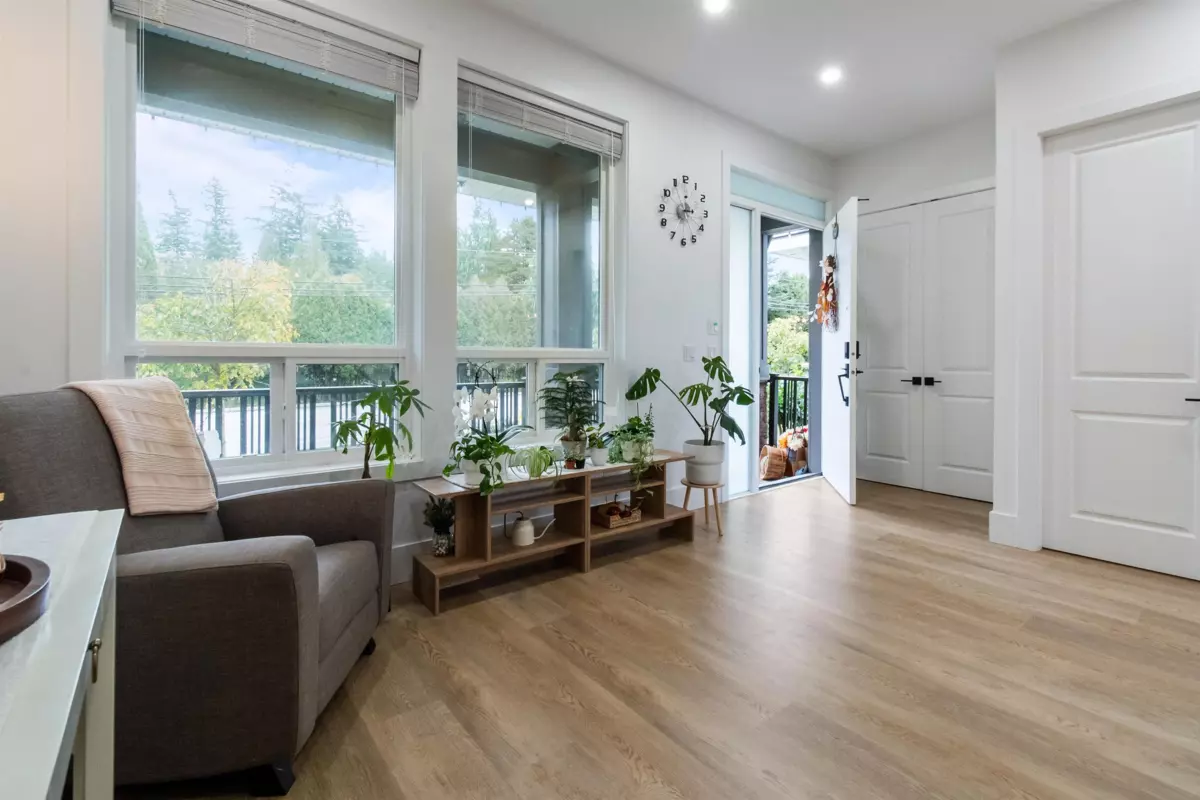 Living Room Photo of 2561 168 Street, Surrey, BC