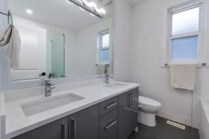 Basement Recreation Room Photo of 2561 168 Street, Surrey, BC