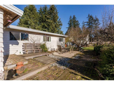 Kitchen Photo of 16910 23 Avenue, Surrey, BC