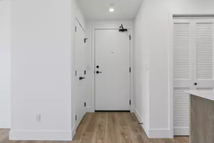 Basement Recreation Room Photo of 401 33160 Plaxton Crescent, Abbotsford, BC