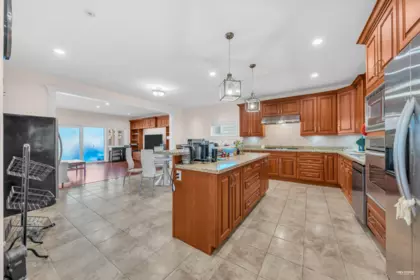 Breakfast Nook Photo of 1877 Lemax Avenue, Coquitlam, BC