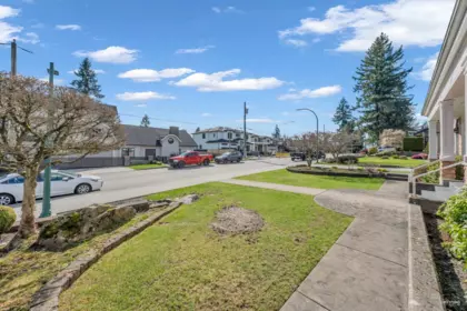 Community Amenities Photo (Clubhouse) of 1877 Lemax Avenue, Coquitlam, BC