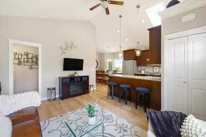 Kitchen Island Photo of 7 1640 140 Street, Surrey, BC