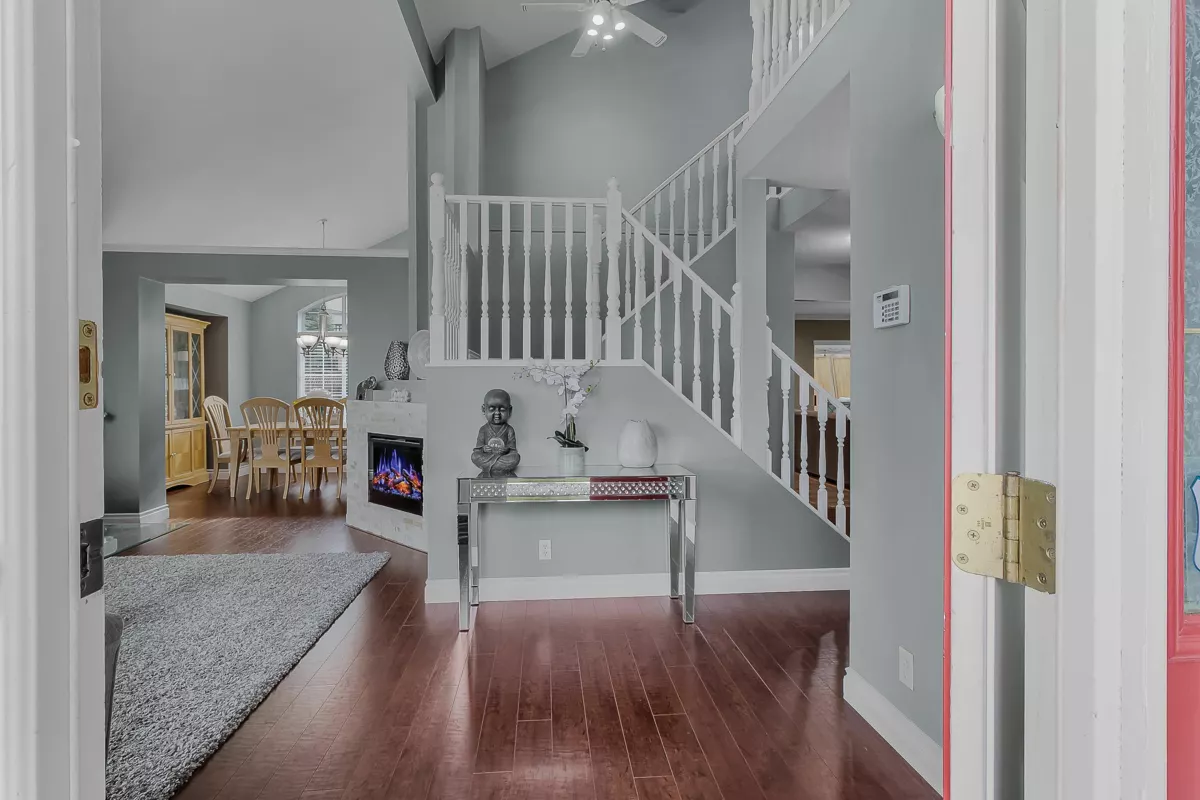 Dining Area Photo of 3550 Mckinley Drive, Abbotsford, BC