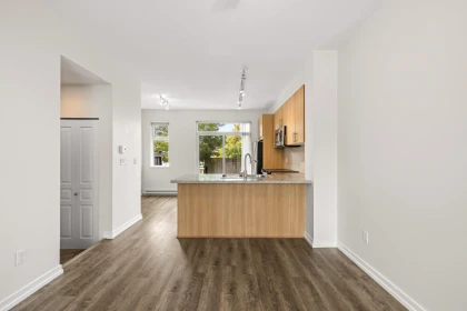 Breakfast Nook Photo of 32 31098 Westridge Place, Abbotsford, BC