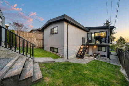 Guest Bathroom Photo of 2131 Fraserview Drive, Vancouver, BC