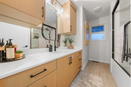 Mudroom Photo of 2131 Fraserview Drive, Vancouver, BC