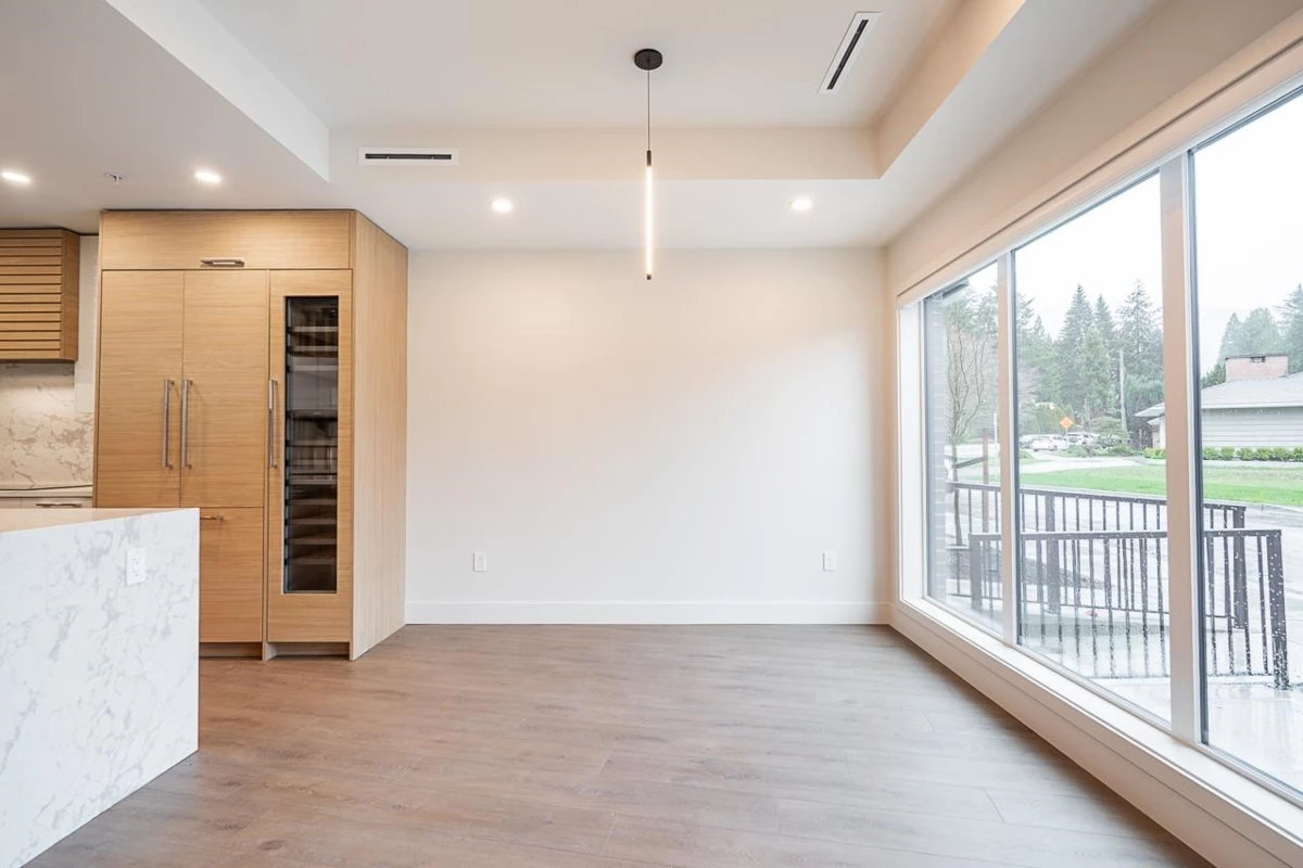 Dining Area Photo of 3161 Canfield Crescent, North Vancouver, BC