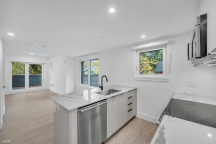 Kitchen Island Photo of 108 2085 E 1 Avenue, Vancouver, BC