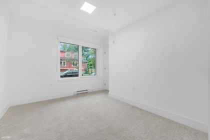 Powder Room Photo of 108 2085 E 1 Avenue, Vancouver, BC