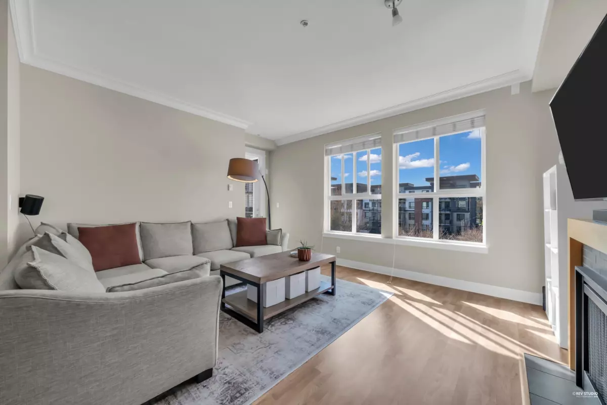 Family Room Photo of 312 5430 201 Street, Langley, BC