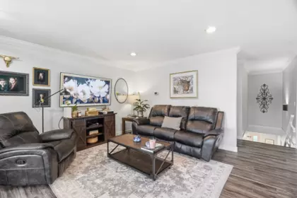 Breakfast Nook Photo of 18816 121b Avenue, Pitt Meadows, BC