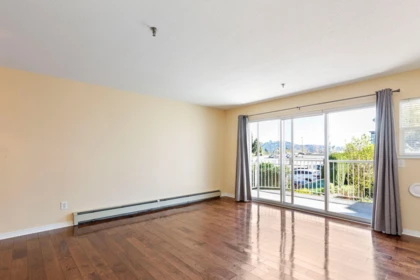 Walk-In Closet Photo of 104 33535 King Road, Abbotsford, BC