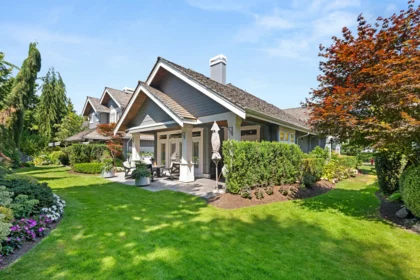 Front Yard Photo of 68 15715 34 Avenue, Surrey, BC