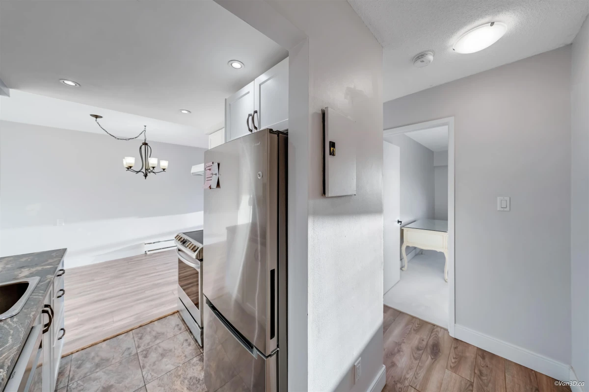 Family Room Photo of 320 3080 Lonsdale Avenue, North Vancouver, BC