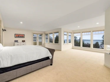 Basement Recreation Room Photo of 14008 Marine Drive, White Rock, BC