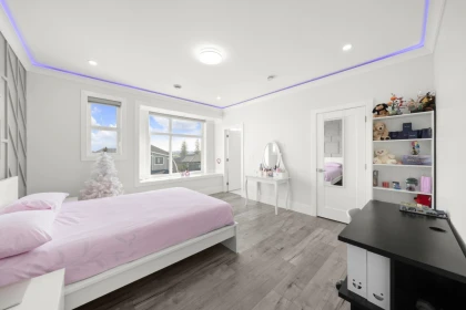 Basement Recreation Room Photo of 15439 78 Avenue, Surrey, BC