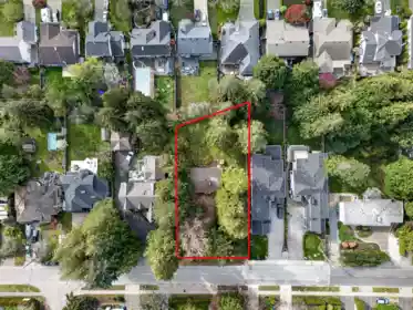 12564 25 Avenue, Surrey, BC, Surrey — Single Family Residence for sale