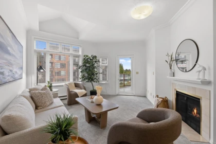415 121 W 29th Street, North Vancouver, BC, North Vancouver — Apartment/Condo for sale