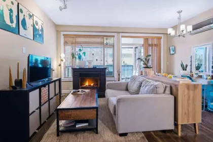 Breakfast Nook Photo of 427 2860 Trethewey Street, Abbotsford, BC