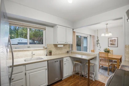 Guest Bathroom Photo of 1852 Larson Road, North Vancouver, BC