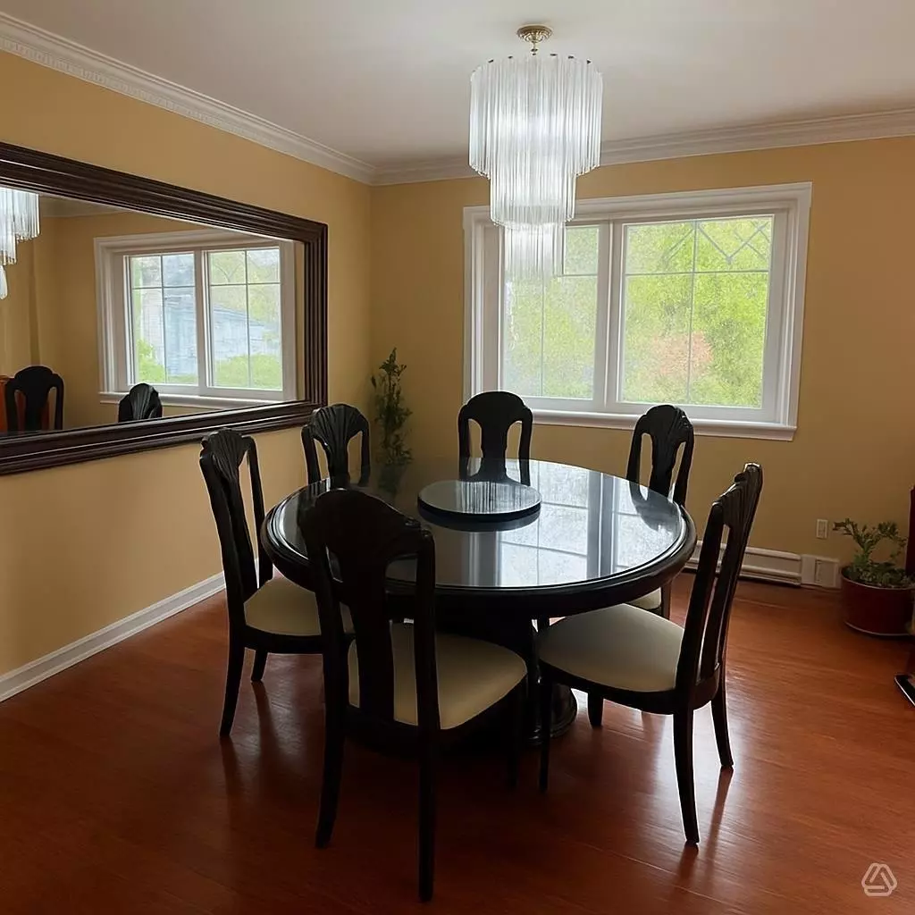 Dining Area Photo of 11903 98 Avenue, Surrey, BC