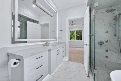 Hallway Photo of 4471 Windjammer Drive, Richmond, BC