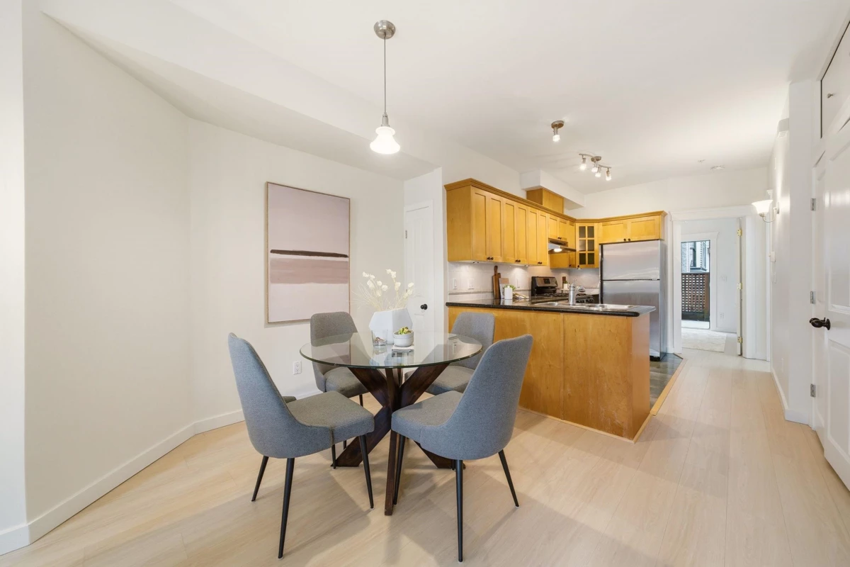 Family Room Photo of 2608 Yukon Street, Vancouver, BC