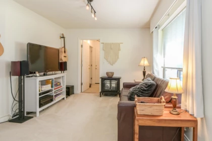 Basement Recreation Room Photo of 15342 Killarney Court, Surrey, BC