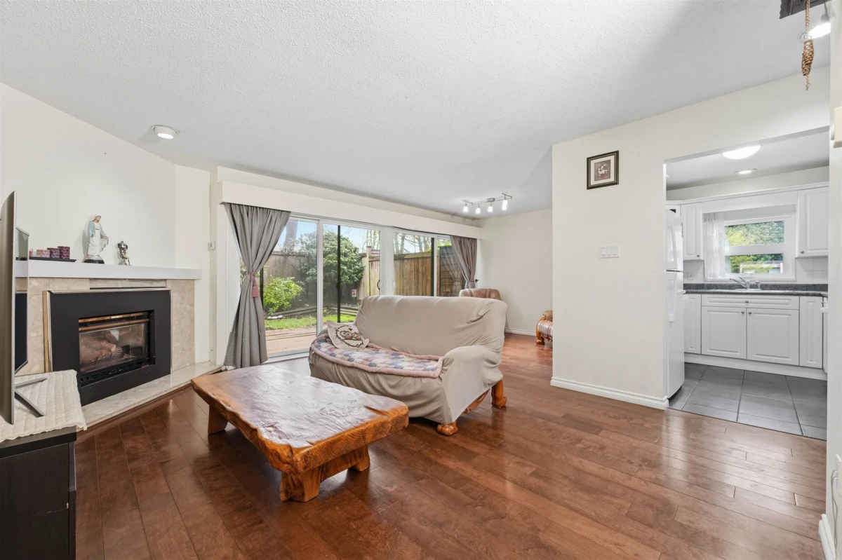 Family Room Photo of 4290 Bridgewater Crescent, Burnaby, BC